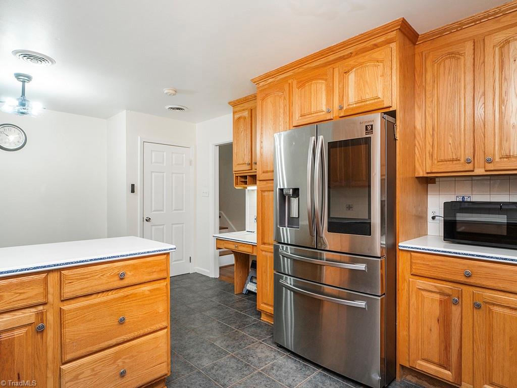 1311 Fleming Road Greensboro, NC 27410 - Photo 11 of 50