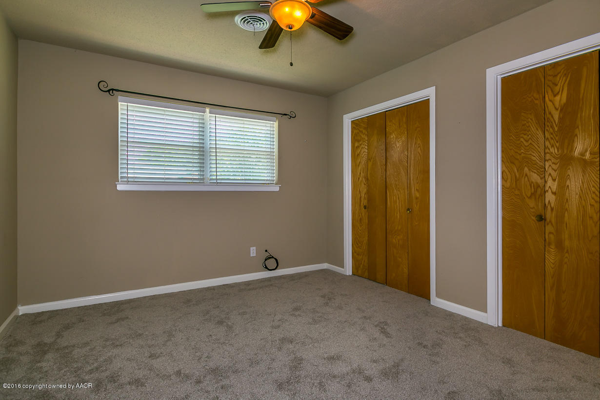 3414 Royal Road Amarillo, TX 79109 - Photo 15 of 20 Bedroom 3