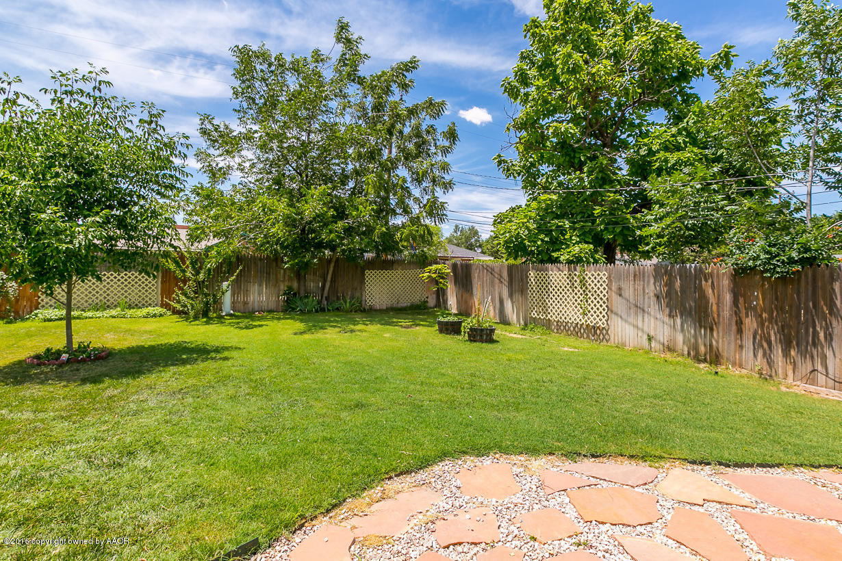 3414 Royal Road Amarillo, TX 79109 - Photo 19 of 20 Back Yard