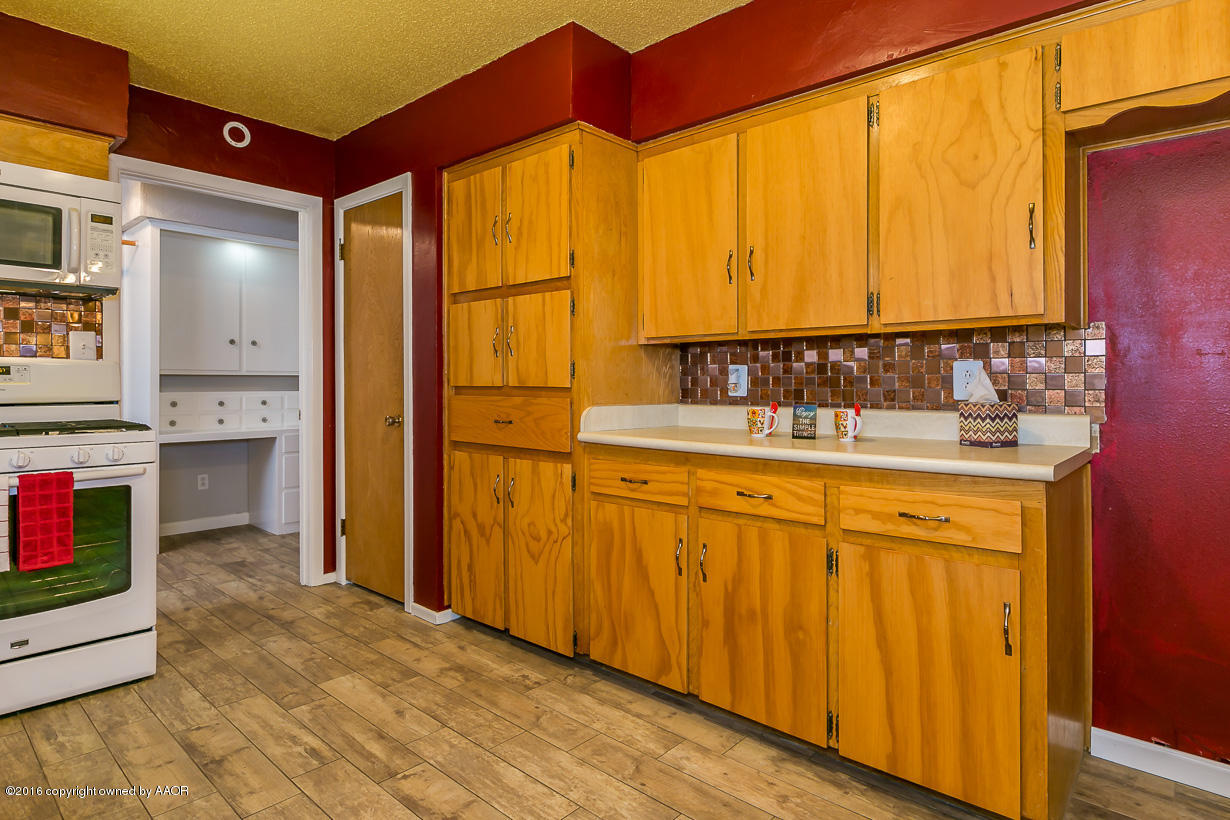 3414 Royal Road Amarillo, TX 79109 - Photo 9 of 20 Kitchen 2