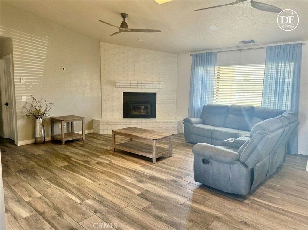 13375 Rincon Road Apple Valley, CA 92308 - Photo 12 of 72 Living room, after w/ AI