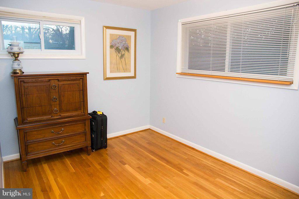 7205 Homestead Place Springfield, VA 22151 - Photo 23 of 30 Bedroom