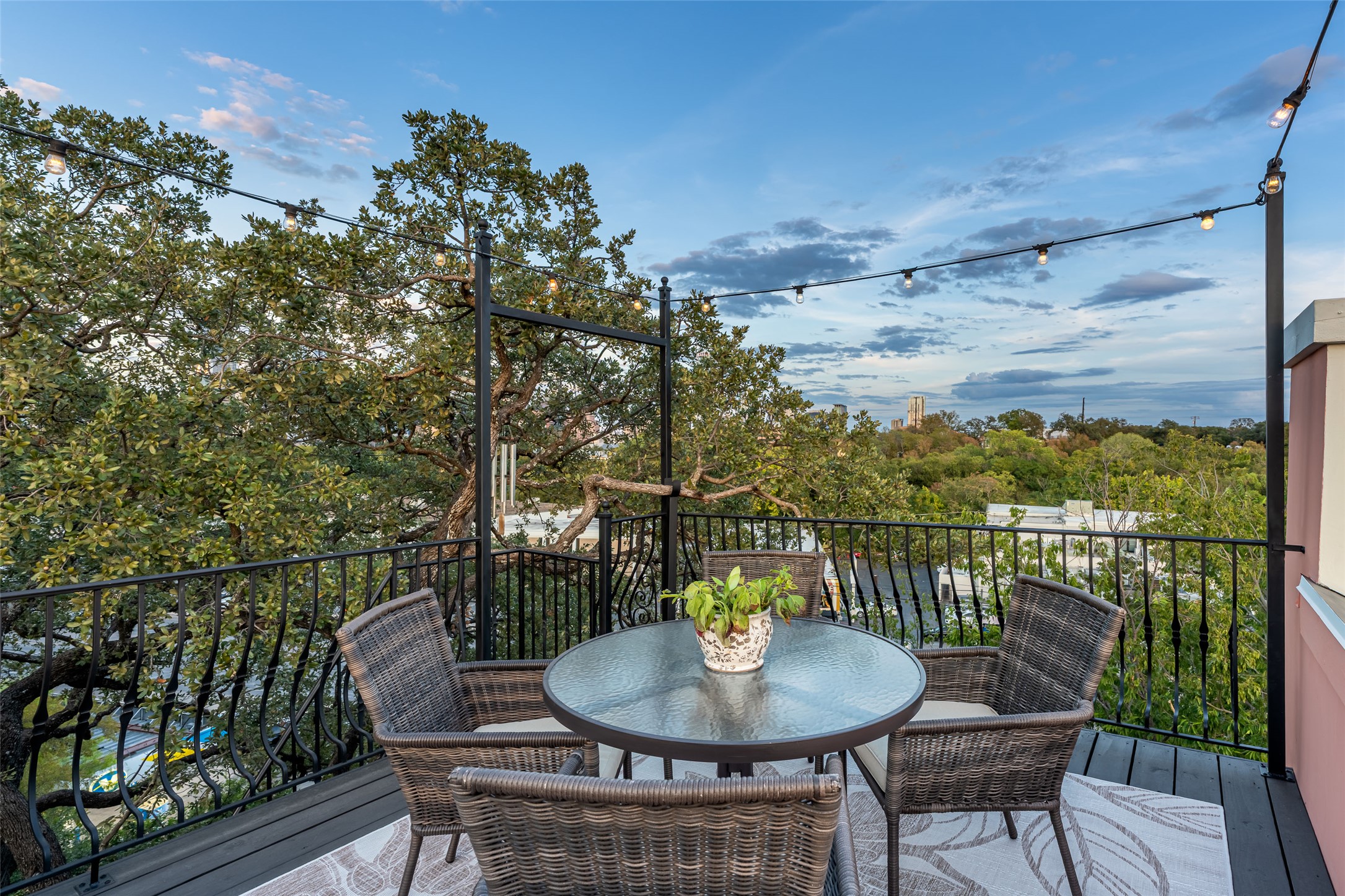 1300 Bluff Street Austin, TX 78704 - Photo 35 of 40 Rooftop deck.