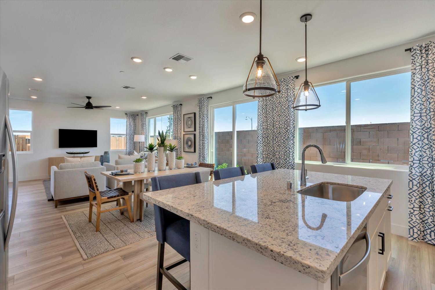 1507 Roebling Street Lincoln, CA 95648 - Photo 4 of 12