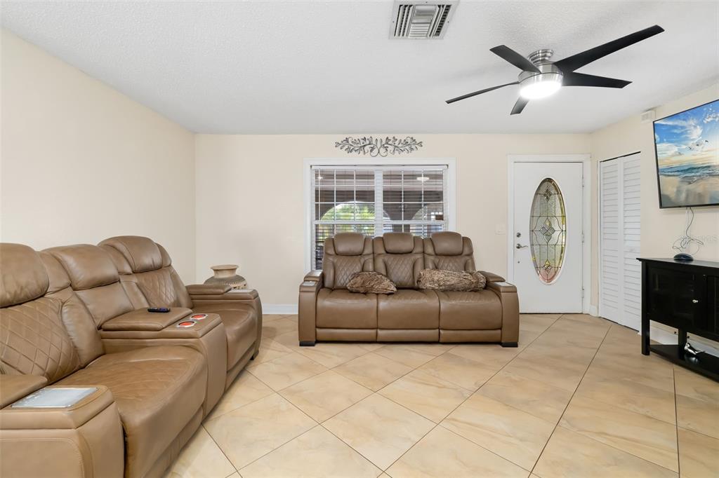 6012 Francis Drive Apollo Beach, FL 33572 - Photo 22 of 57 Gallery Image 22