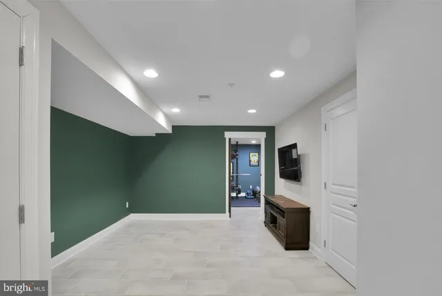 $4,095 | 1715 North Howard Street, Philadelphia, PA 19122