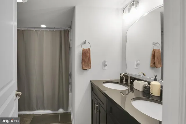 $4,095 | 1715 North Howard Street, Philadelphia, PA 19122