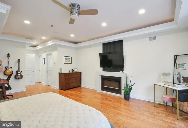 $4,095 | 1715 North Howard Street, Philadelphia, PA 19122