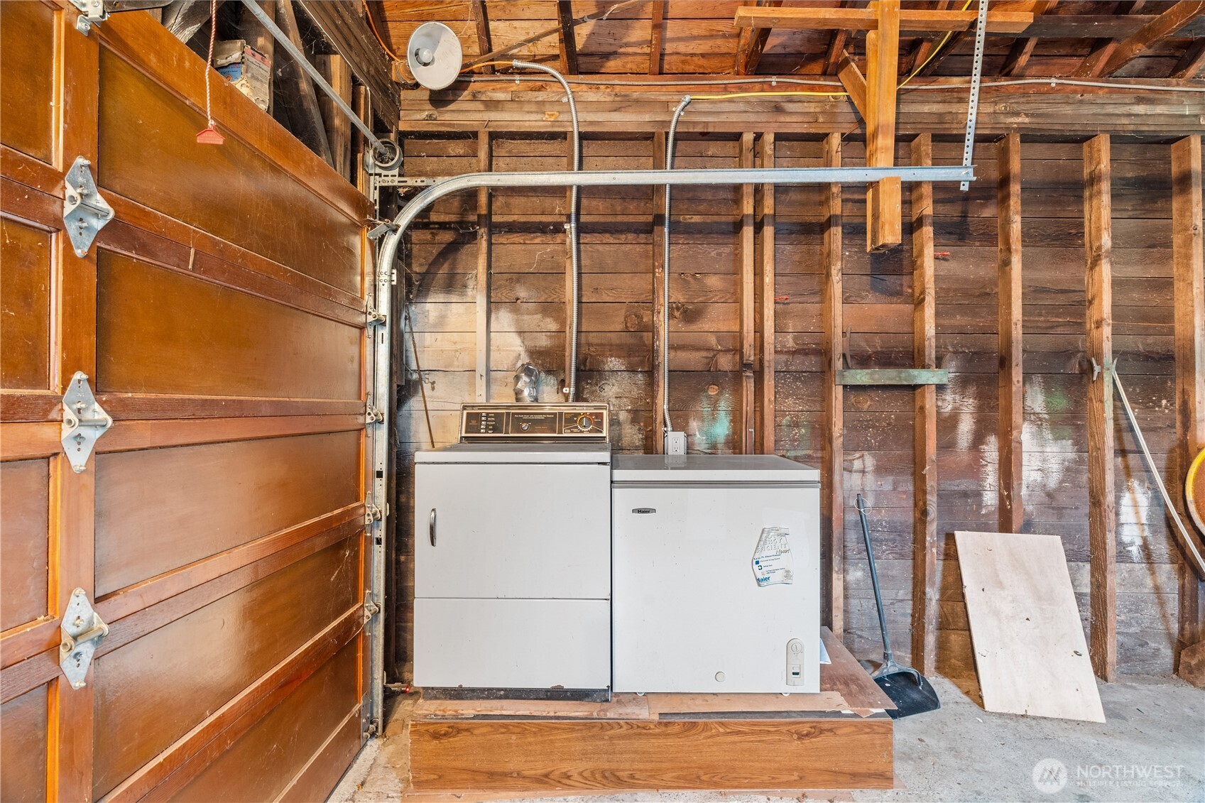 330 Wheeler Avenue Hoquiam, WA 98550 - Photo 22 of 34 a view of front door