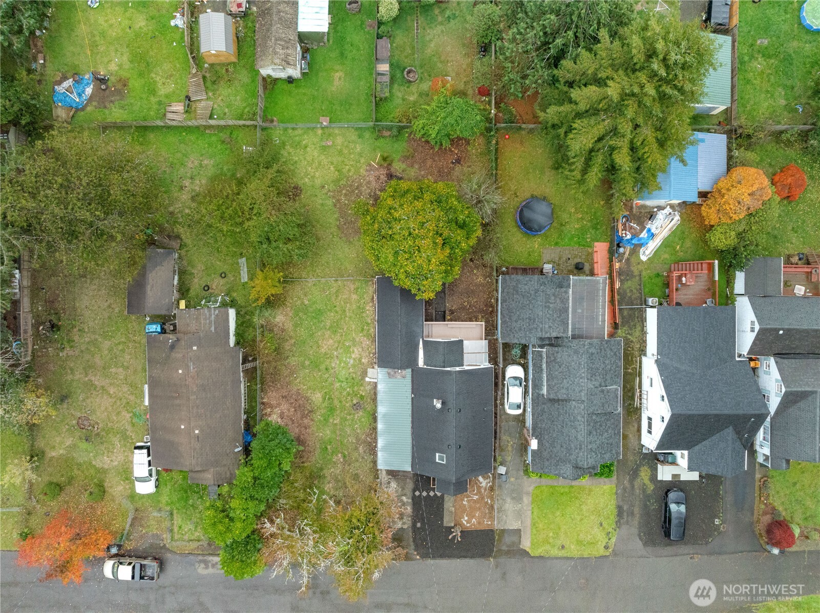 330 Wheeler Avenue Hoquiam, WA 98550 - Photo 29 of 34 an aerial view of residential houses with outdoor space and street view