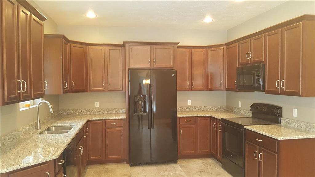 234 Pond Road Latrobe, PA 15650 - Photo 6 of 25 Kitchen granite tops