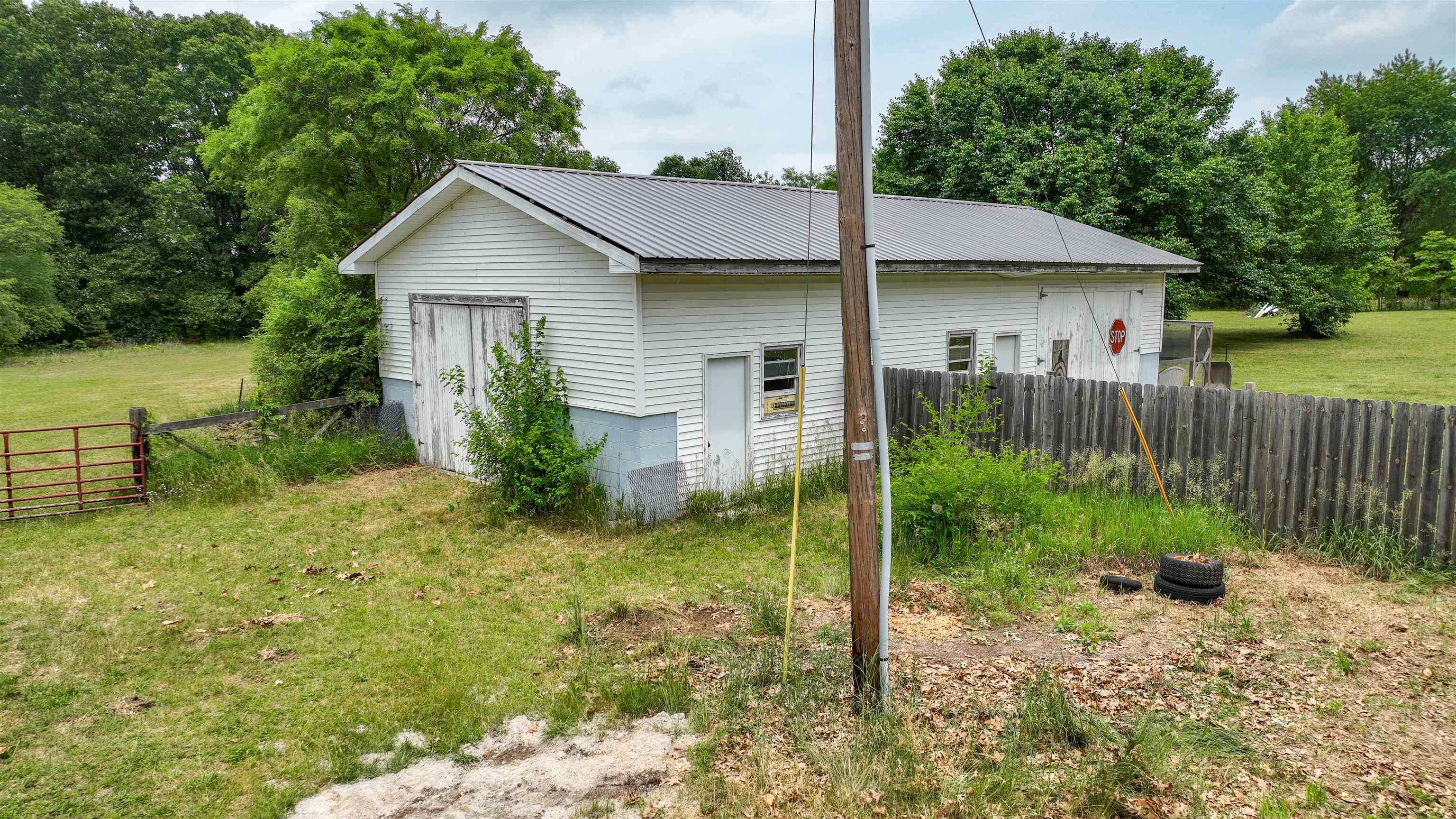 2660 South Toto Road North Judson, IN 46366 - Photo 22 of 29