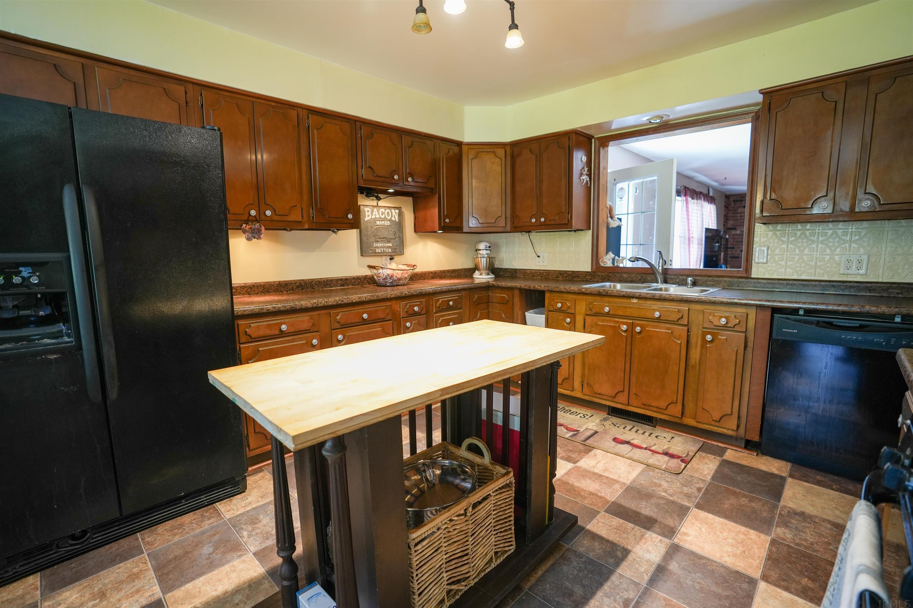 2660 South Toto Road North Judson, IN 46366 - Photo 7 of 29