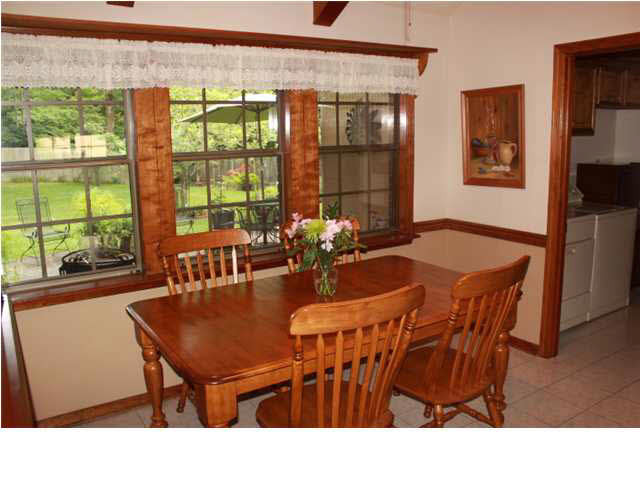 181 Blackmon Road Jackson, MS 39272 - Photo 14 of 25 Breakfast Area