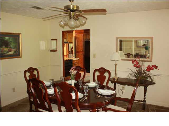 181 Blackmon Road Jackson, MS 39272 - Photo 5 of 25 Dining Area
