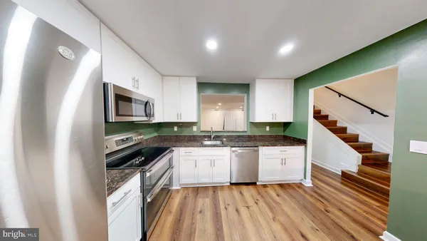 $2,900 | 20561 Summersong Lane, Germantown, MD 20874