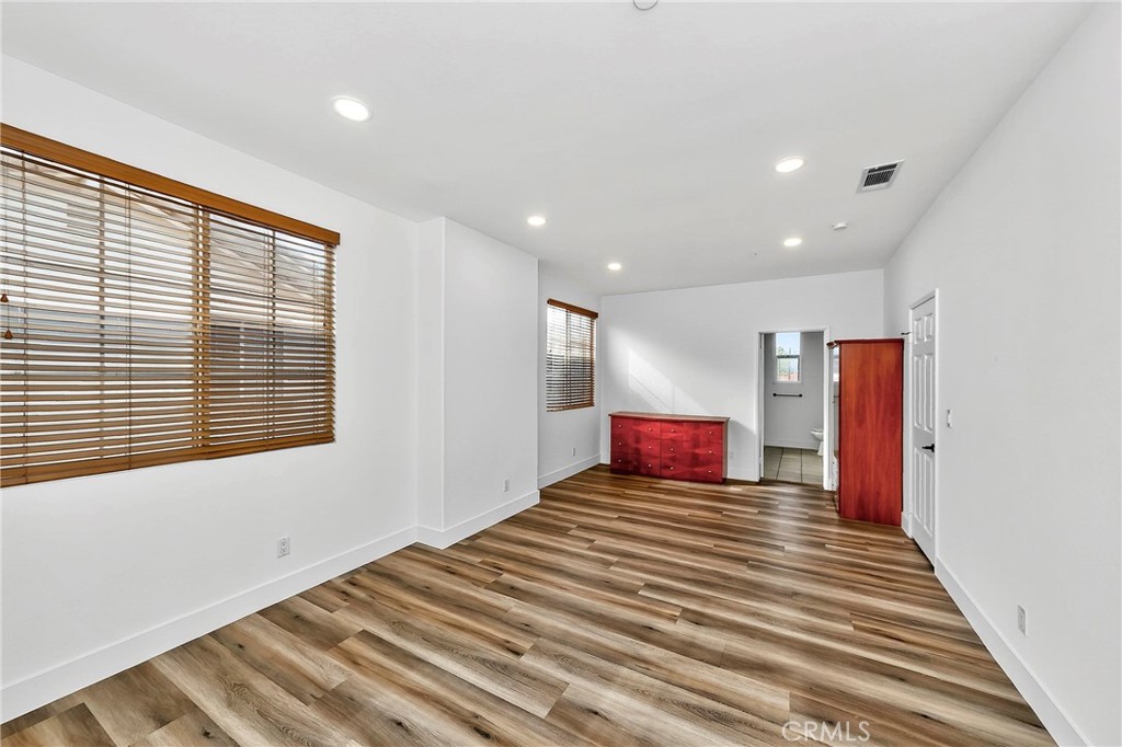 24005 Los Codona Avenue Torrance, CA 90505 - Photo 16 of 28