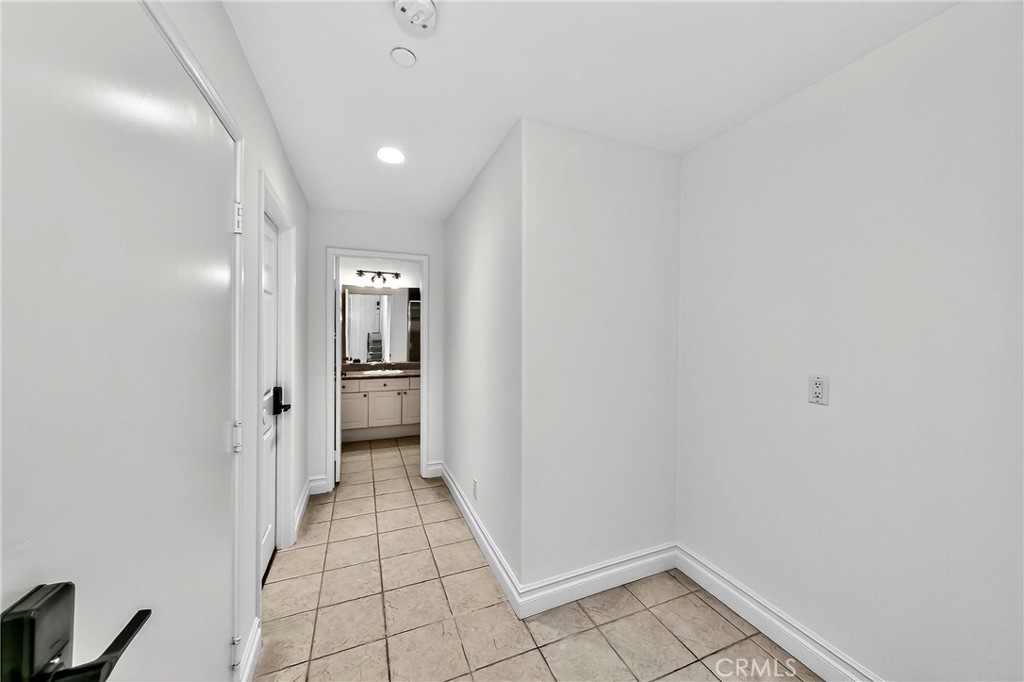 24005 Los Codona Avenue Torrance, CA 90505 - Photo 22 of 28