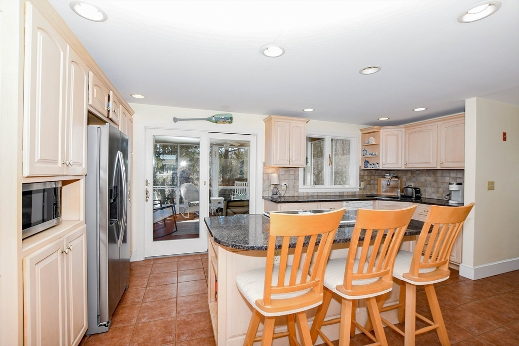 16 Bass Point Road Marion, MA 02738 - Photo 6 of 42