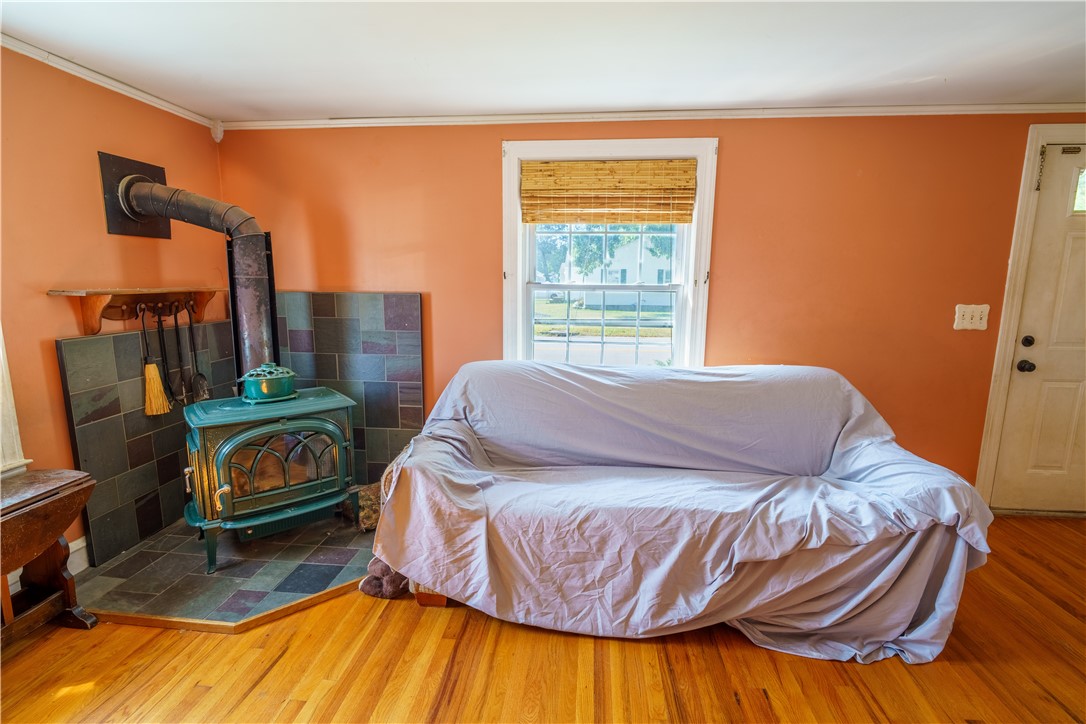 48 Buttonwoods Avenue Warwick, RI 02886 - Photo 13 of 22