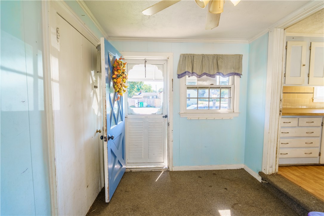 48 Buttonwoods Avenue Warwick, RI 02886 - Photo 6 of 22