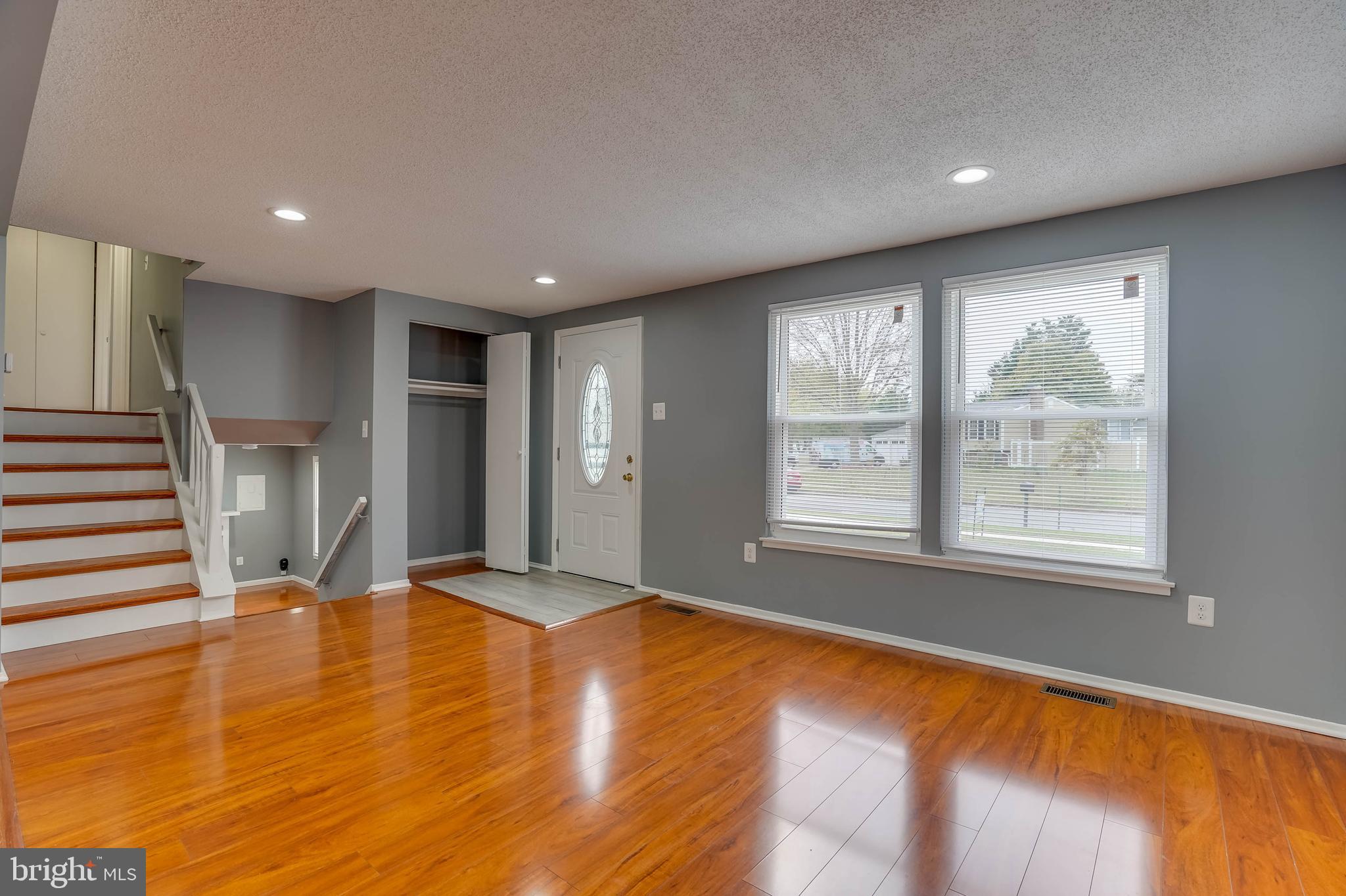 9006 Ridge Drive Fort Washington, MD 20744 - Photo 5 of 34
