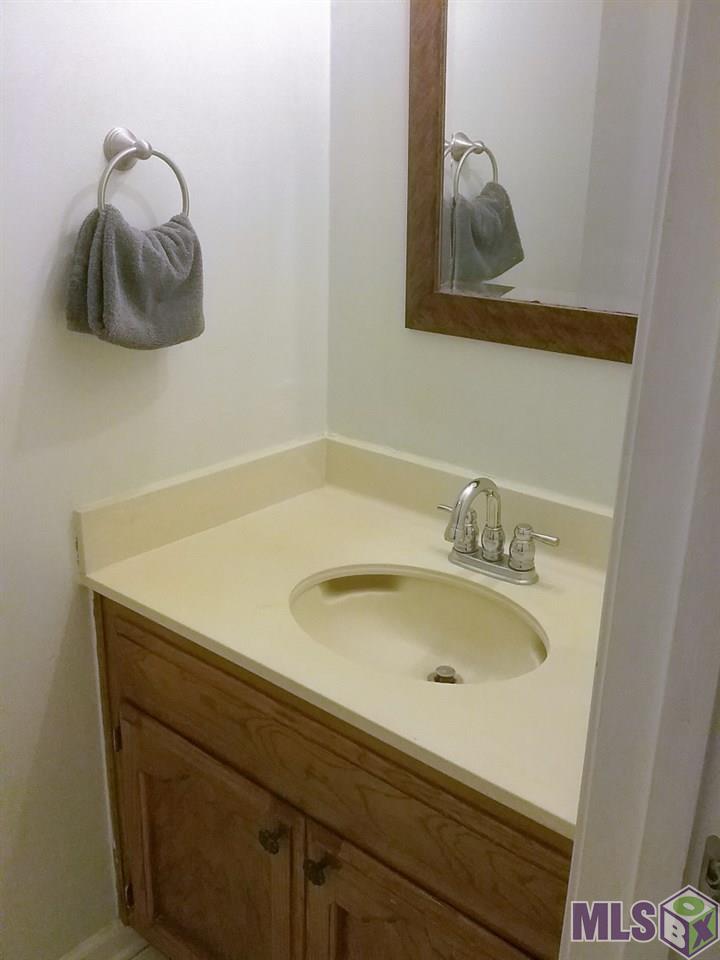 8091 Bayou Fountain Avenue Baton Rouge, LA 70820 - Photo 12 of 21