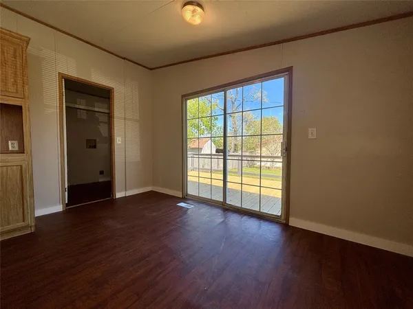 $1,375 | 11739 East Old Oak Trail, Willis, TX 77378