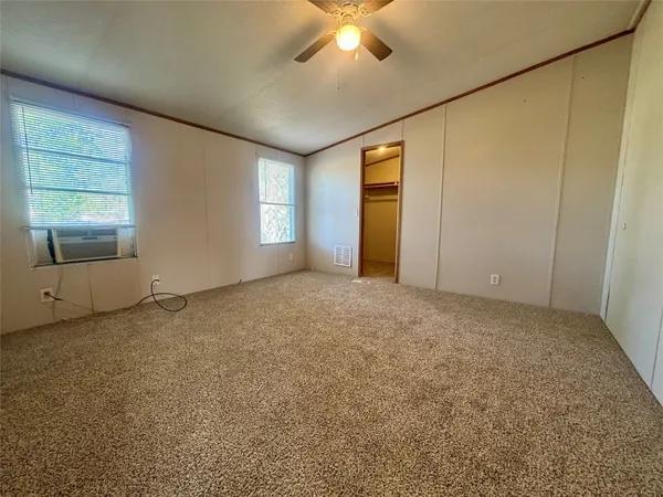 $1,375 | 11739 East Old Oak Trail, Willis, TX 77378