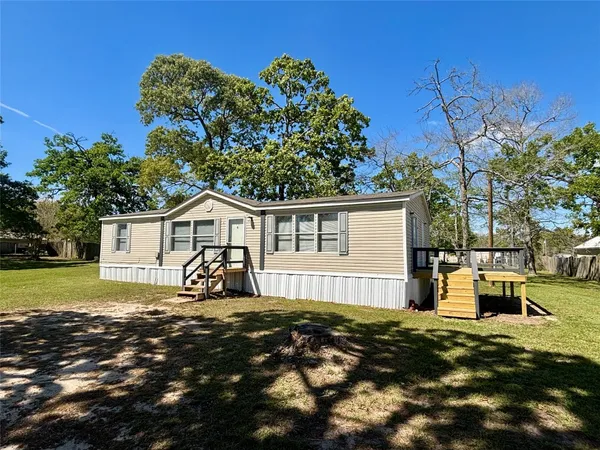 $1,375 | 11739 East Old Oak Trail, Willis, TX 77378