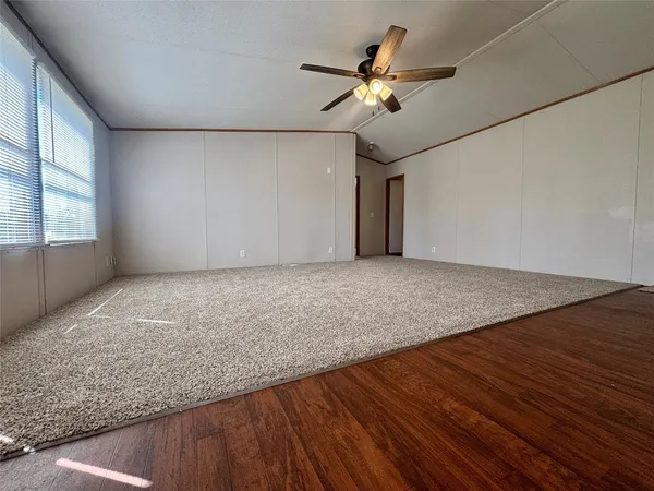 $1,375 | 11739 East Old Oak Trail, Willis, TX 77378