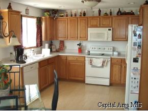11301 Mallard Drive Rochester, IL 62563 - Photo 4 of 9