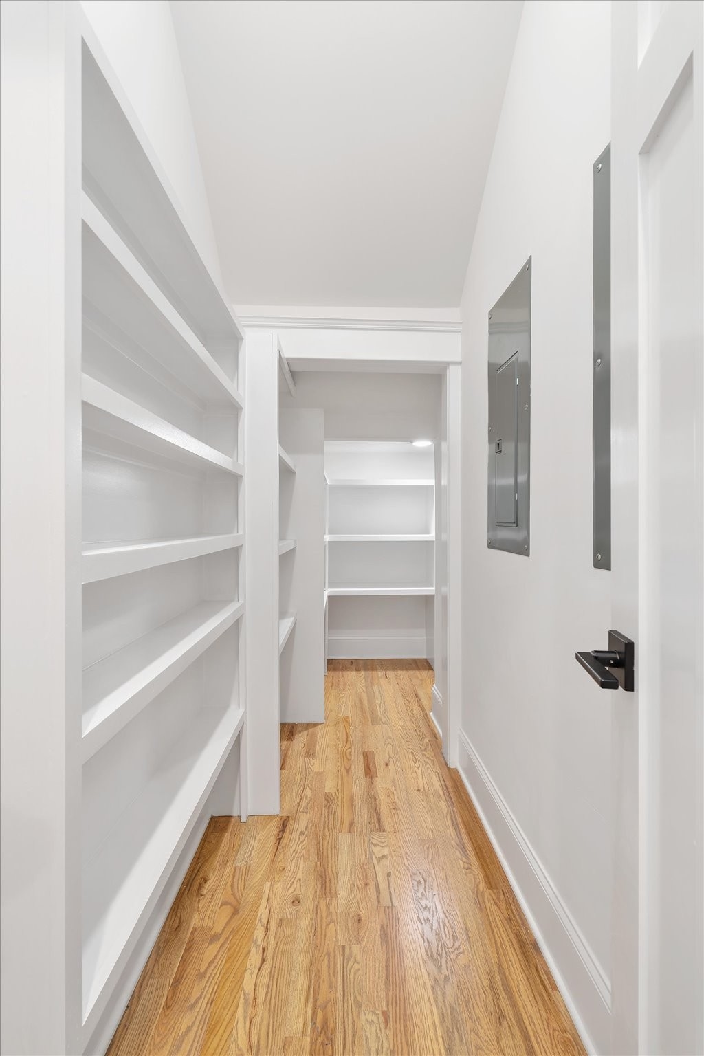 813 Hillsboro Road Franklin, TN 37064 - Photo 23 of 79 a view of a room with wooden floor and closet