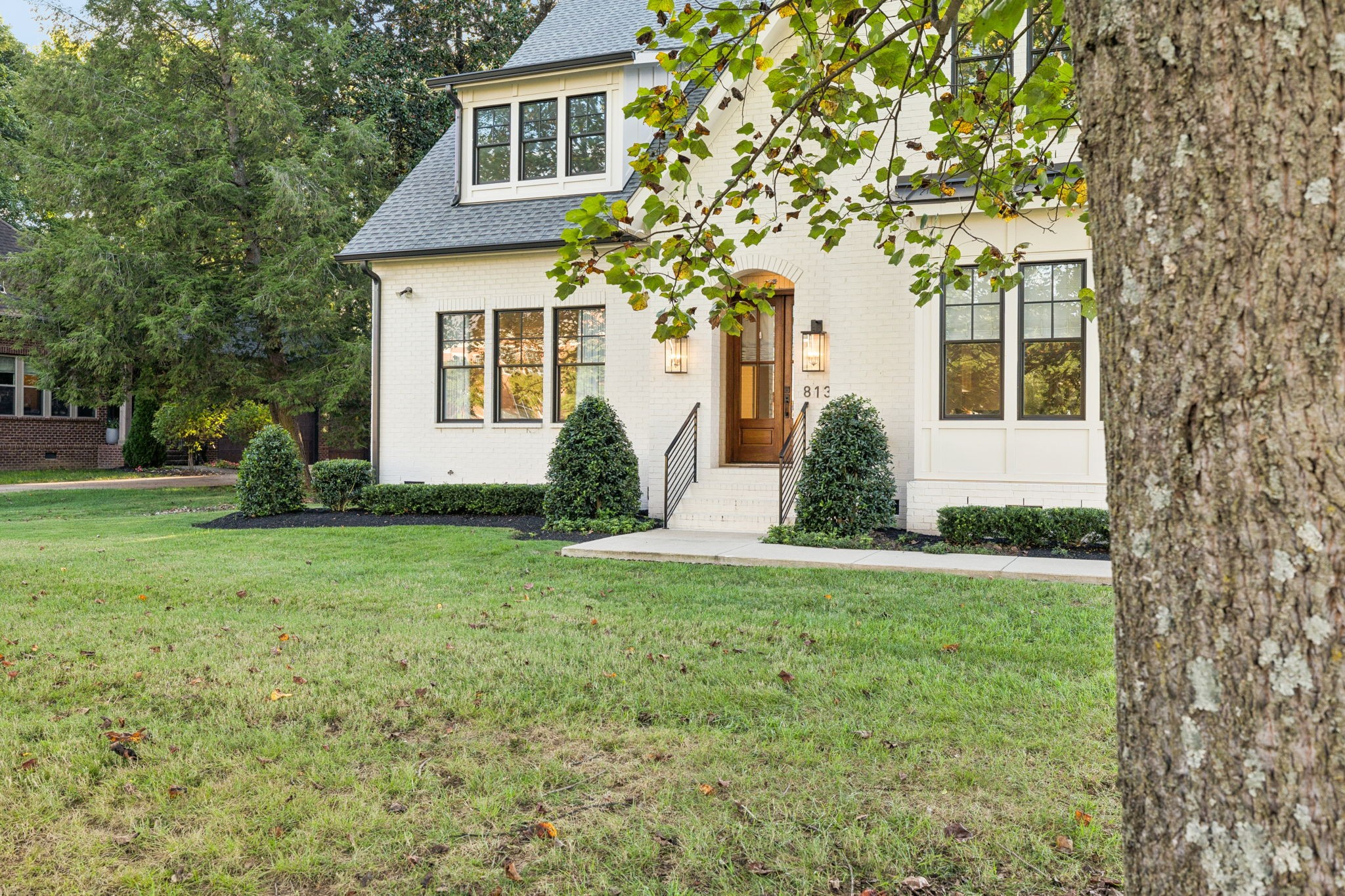 813 Hillsboro Road Franklin, TN 37064 - Photo 5 of 79