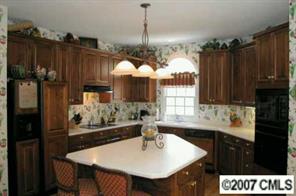 316 Sardis Pointe Road Matthews, NC 28105 - Photo 3 of 8 Gallery Image 3