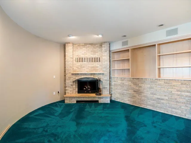 $1,600,000 | 402 2nd Street Southeast, Crosby, MN 56441