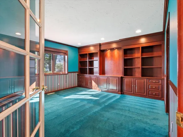 $1,600,000 | 402 2nd Street Southeast, Crosby, MN 56441