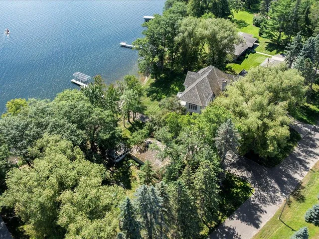 $1,600,000 | 402 2nd Street Southeast, Crosby, MN 56441