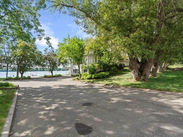 $1,600,000 | 402 2nd Street Southeast, Crosby, MN 56441