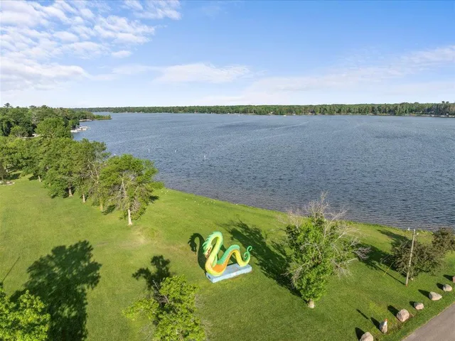 $1,600,000 | 402 2nd Street Southeast, Crosby, MN 56441