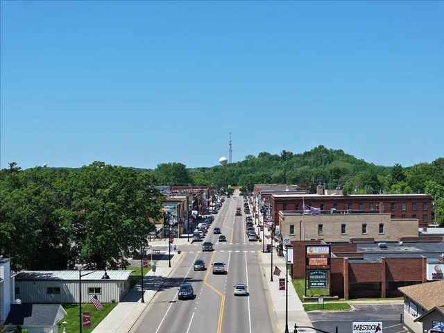 $1,600,000 | 402 2nd Street Southeast, Crosby, MN 56441