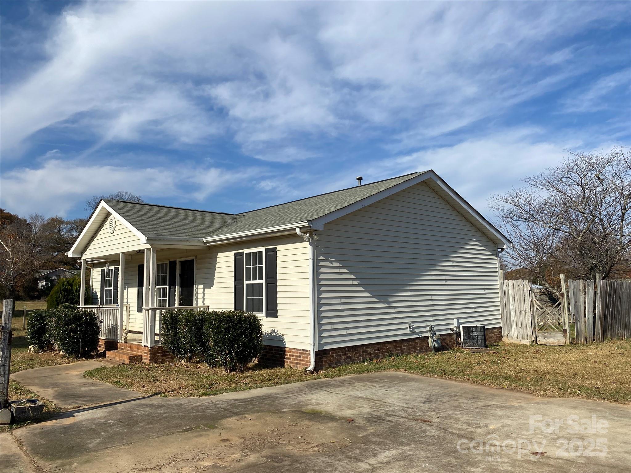 401 Woodgreen Road Rock Hill, SC 29730 - Photo 2 of 12 Gallery Image 2