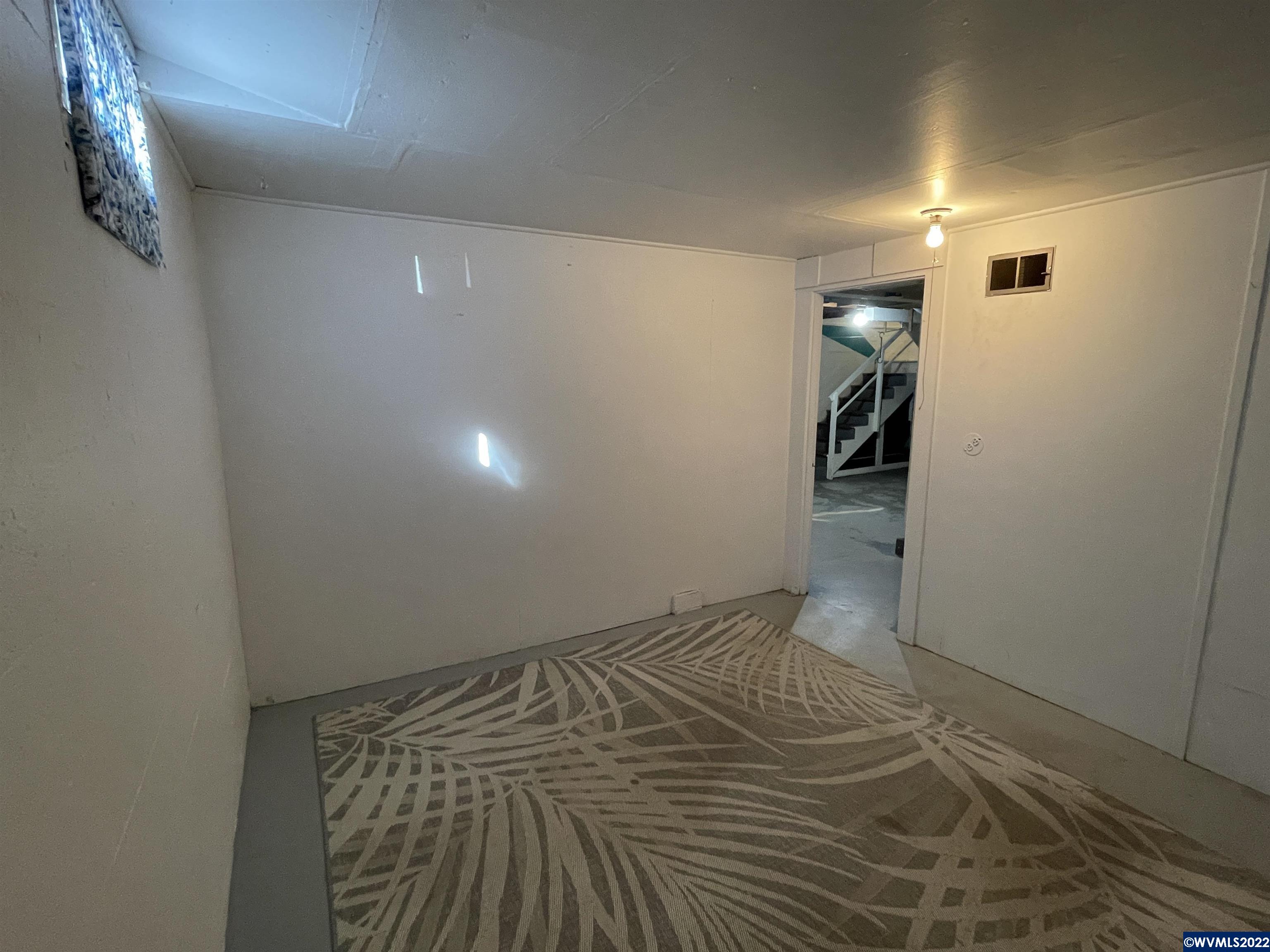 1309 Southwest Church Street Dallas, OR 97338 - Photo 23 of 40 Gallery Image 23