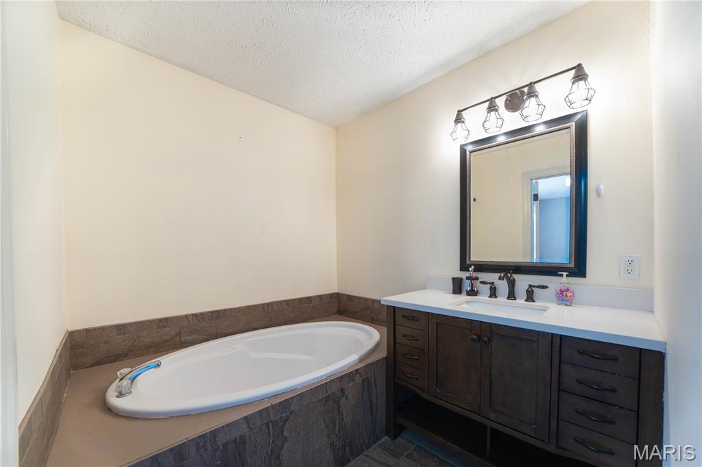 20 Drake Circle Foley, MO 63347 - Photo 17 of 24