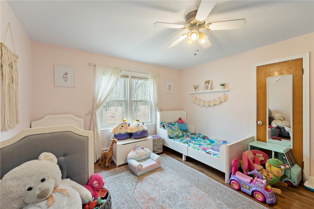 36 Woodlawn Road North Smithfield, RI 02896 - Photo 11 of 23 Gallery Image 11
