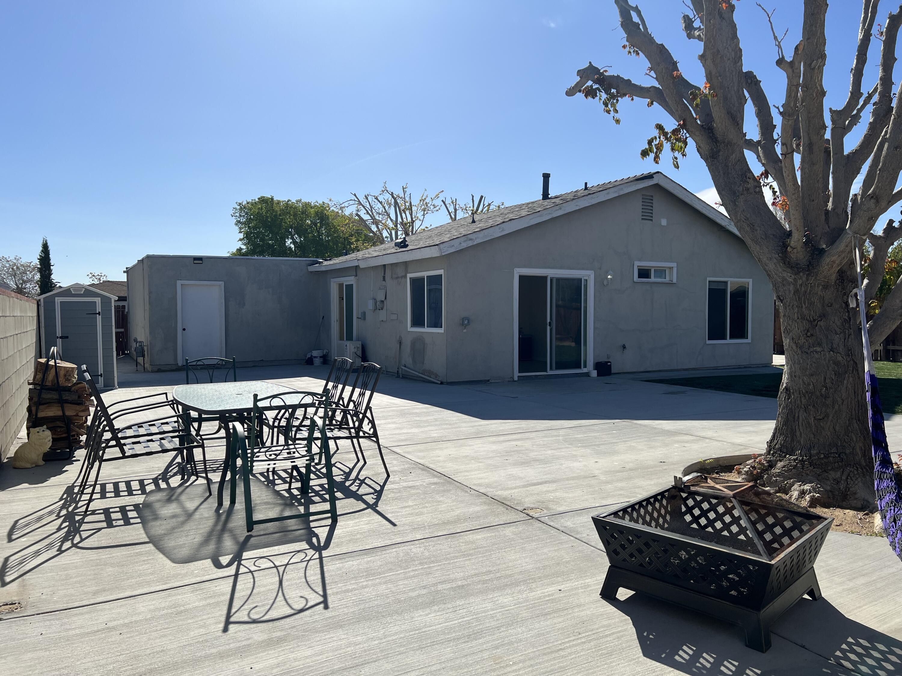 42901 Alexo Drive Lancaster, CA 93536 - Photo 3 of 21 IMG_8881