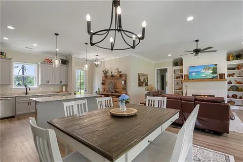 $575,000 | 202 Marguerite Street, Folsom, LA 70437