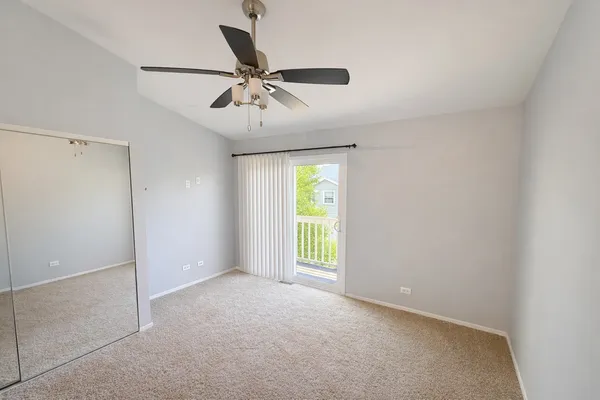 $1,800 | 2624 Prairieview Lane South, Aurora, IL 60502