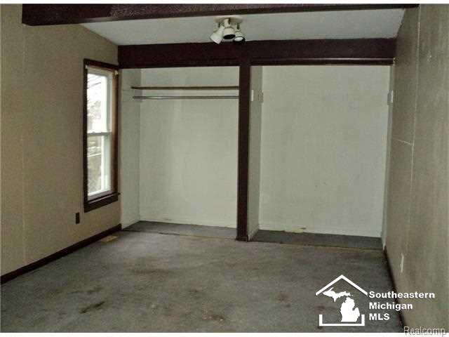 12061 Telegraph Road Carleton, MI 48117 - Photo 12 of 14 20459976-11.JPG