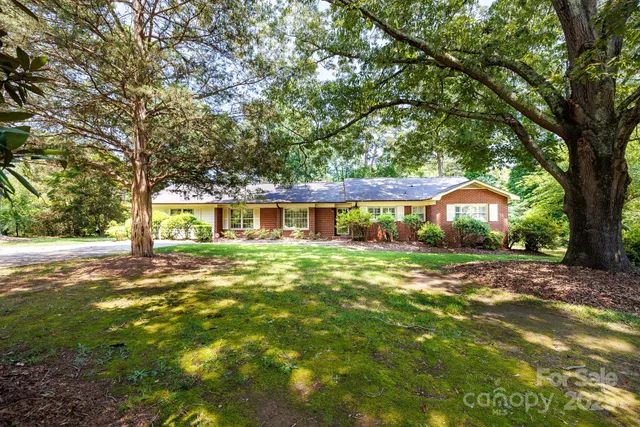 $379,900 | 829 Rawlinson Road, Rock Hill, SC 29732